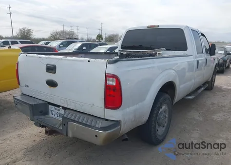 2008 Ford F-250 King Ranch/Lariat/Xl/Xlt z USA, uszkodzony, nr VIN 1FTSW20558EB75485